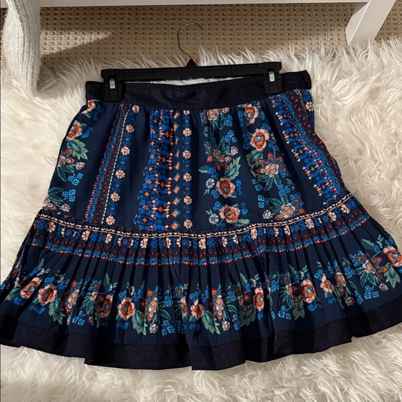 Jealous Tomato Floral Off-Shoulder 2 piece Skirt Set - Picture 4 of 4